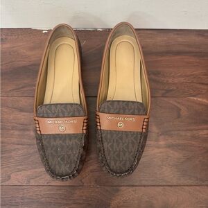 Michael Kors Tan and Brown Logo Loafers